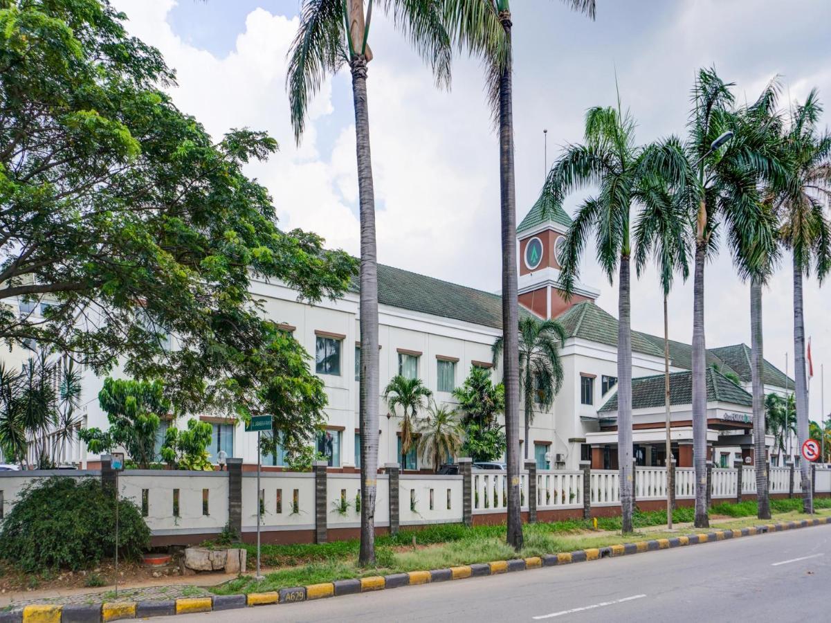 Townhouse Oak Hotel Grand Cikarang Zewnętrze zdjęcie