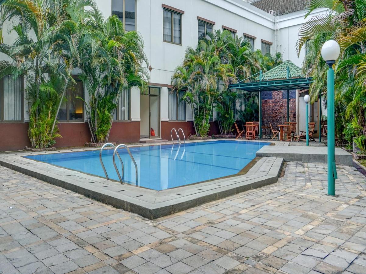 Townhouse Oak Hotel Grand Cikarang Zewnętrze zdjęcie