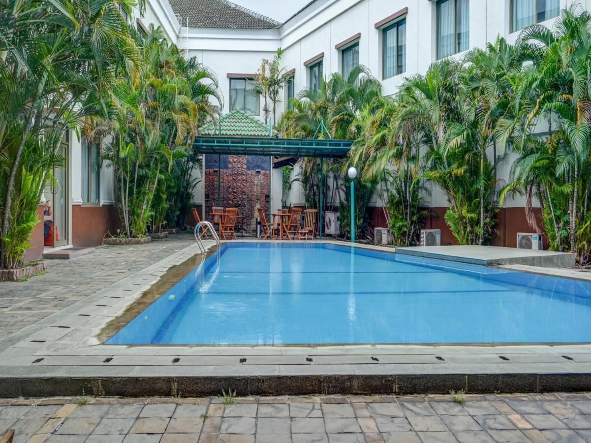 Townhouse Oak Hotel Grand Cikarang Zewnętrze zdjęcie