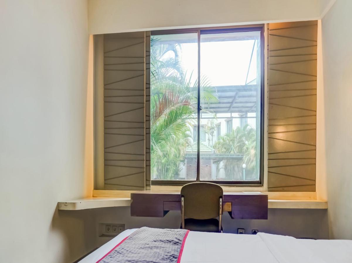 Townhouse Oak Hotel Grand Cikarang Zewnętrze zdjęcie