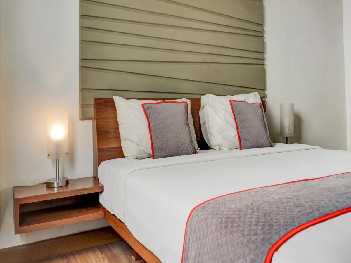 Townhouse Oak Hotel Grand Cikarang Zewnętrze zdjęcie