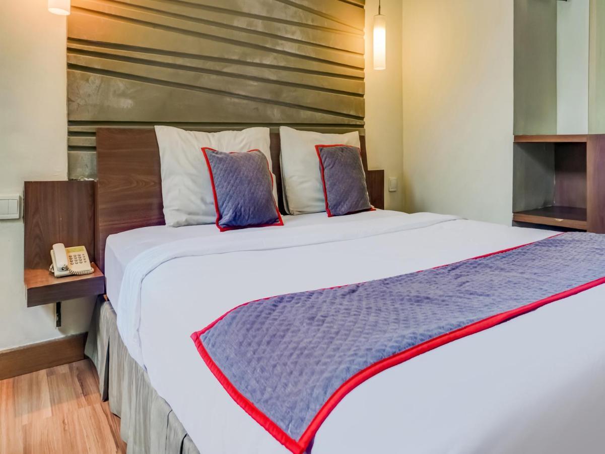 Townhouse Oak Hotel Grand Cikarang Zewnętrze zdjęcie