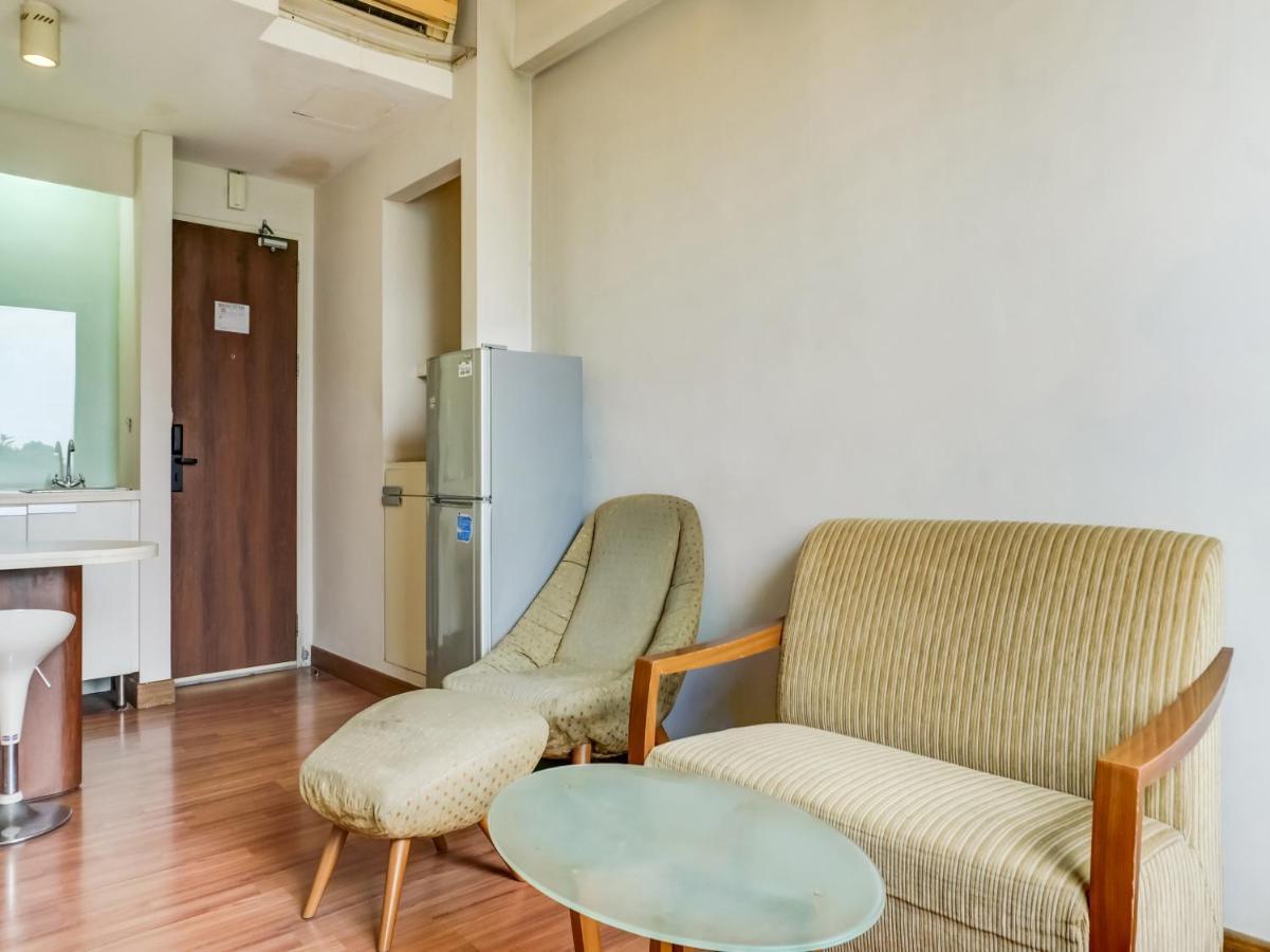Townhouse Oak Hotel Grand Cikarang Zewnętrze zdjęcie